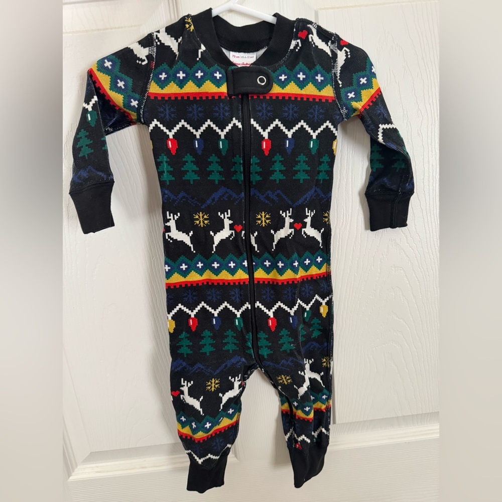 Hanna Andersson- 6-12 months, holiday sleeper, gently used condition.